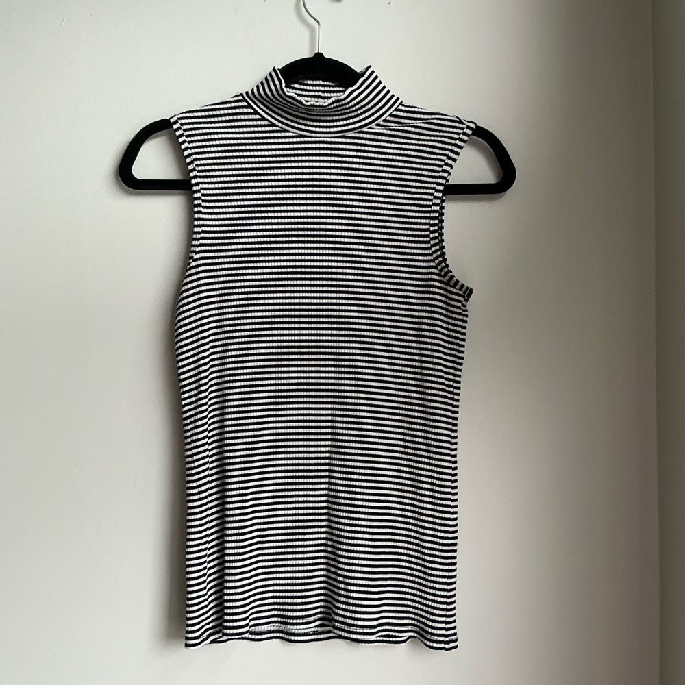 Athleta Black White Striped Mock Neck Sleeveless Tank Top Women’s Medium